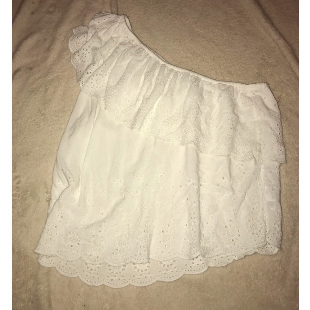 ‼️eyelet top‼️